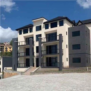 Svartir gluggar úr áli